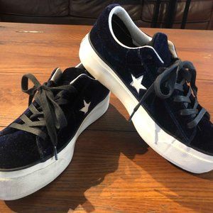 Converse One Star Velvet Platform Low Top - navy